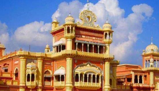 与中国最友好的国家巴基斯坦,中国人来游玩欢