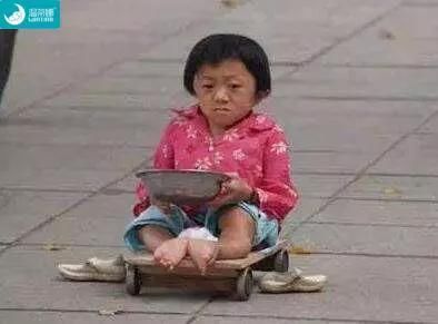 儿童被人贩子拐卖后照片,张张图都戳心,让人看