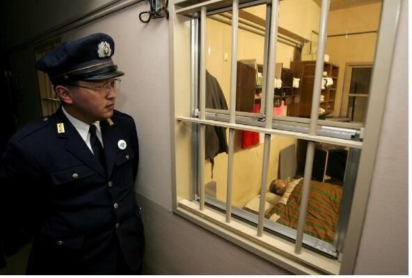 日本网民讨论:为什么日本刑罚很轻,治安却能那