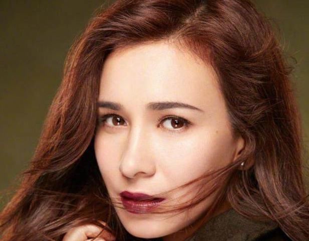 杨颖混血我信,昆凌混血我信,但说她是混血打死