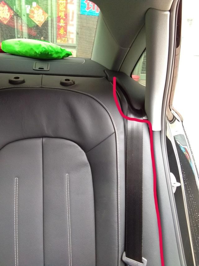 新款奥迪A6L座套安装。附带图片