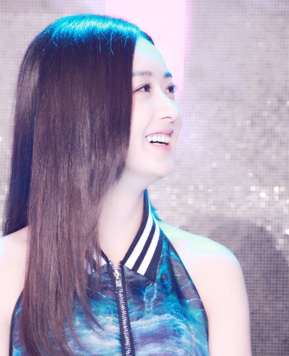 赵丽颖恋情曝光,李易峰林更新落榜,网友:他的名