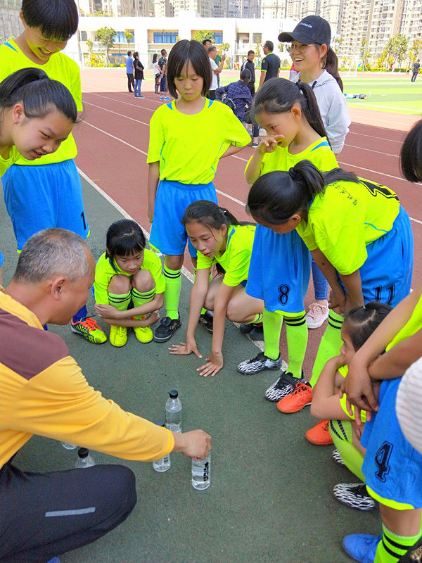 攀枝花市南山实验学校校园足球结硕果