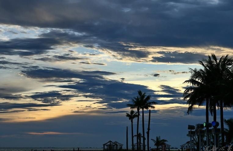 这个城市拥有我国最漂亮的海滩、最美的海岛