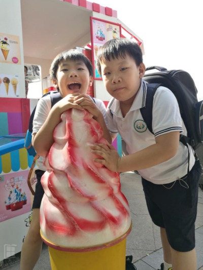 王子阳、李伯阳默契加盟京东广告宣传片拍摄 王子阳、李伯阳默契加盟京东广告宣传片拍摄