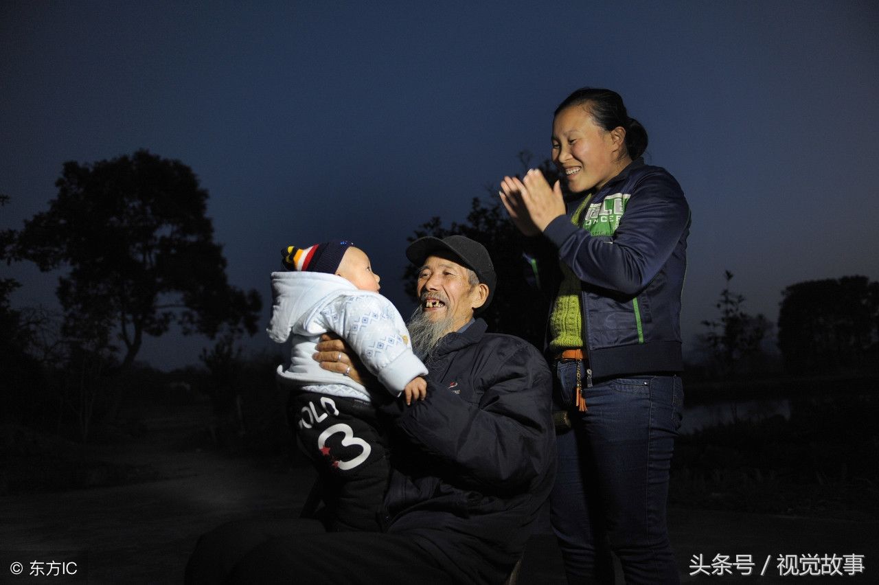 23岁女孩甘愿嫁给山村老汉 为72岁的他生孩子