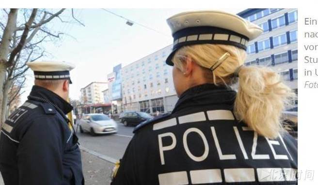 在女警面前连放2响屁 男子吃7000元罚单 在女警面前连放2响屁 男子吃7000元罚单