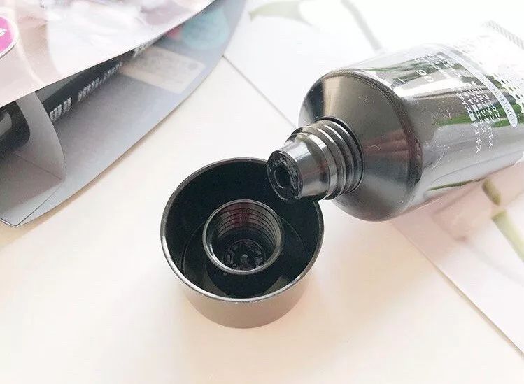 范冰冰推荐的去黑头撕拉面膜竟然超级难撕?!到