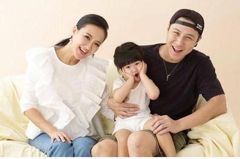 宝宝四岁了不会说话 医生询问后大声斥责家长