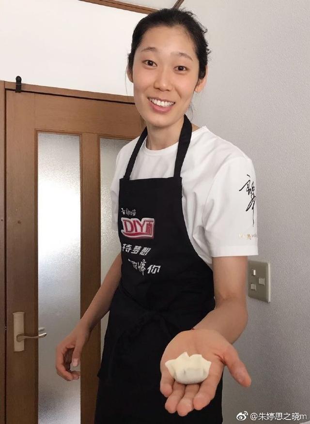 朱婷下赛季回国|巨星朱婷回国神色再亮 正式“透露”下赛季为球队效力