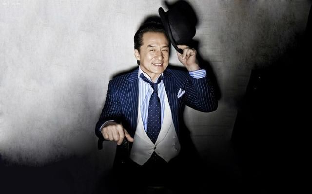 国际影星成龙,为中国电影事业做出的贡献,你有