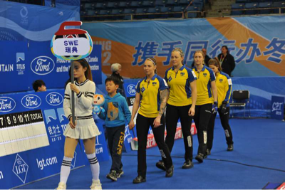 女子冰壶世锦赛复赛第二场 瑞典强势晋级