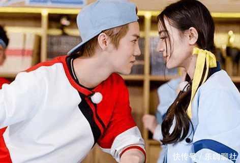 张彬彬甜蜜公布恋情: 小傻瓜, 不公开是为了保护