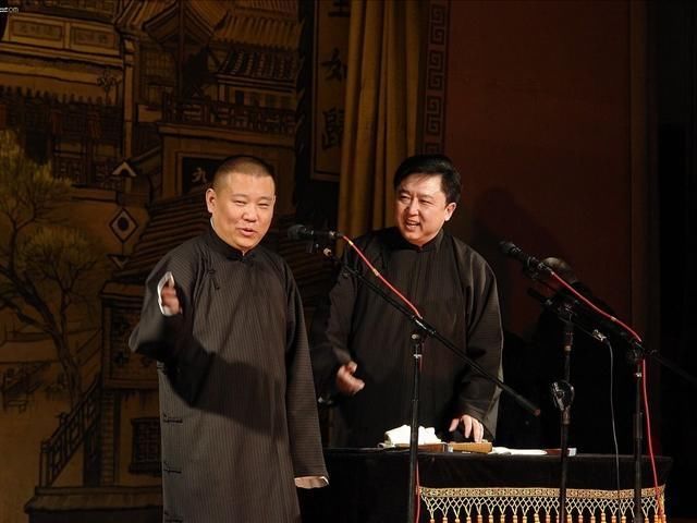 如何评价德云社班主郭德纲和搭档于谦的相声水