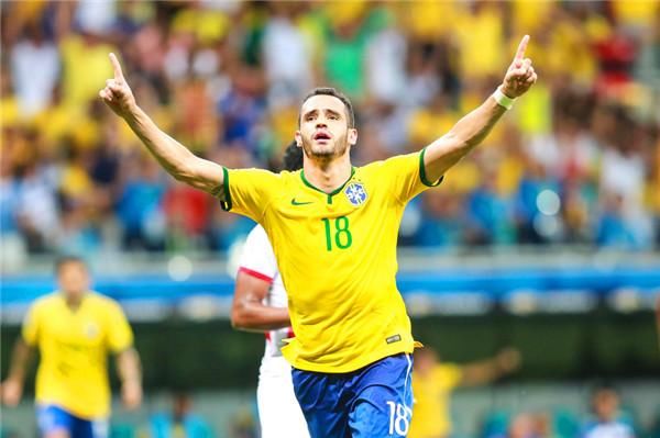 世界杯足球明星来中国队后,踢的什么样,最后一