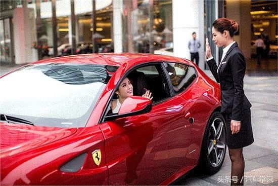 开车时撞上宠物,直接离开算肇事逃逸吗?前几天