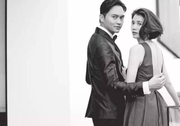 网曝张智霖袁咏仪一年收入破亿,网友:靓靓又有