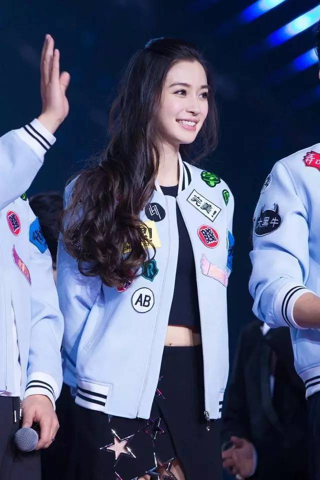 angelababy五五分的比例却穿出细腰长腿
