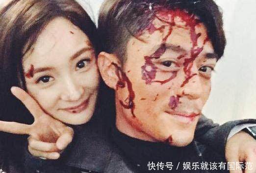 明星在片场休息时李易峰杨幂这样,杨颖抽烟解