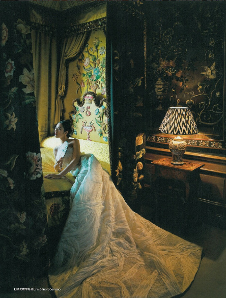 美人与床总能起到一种特殊的化学反应。