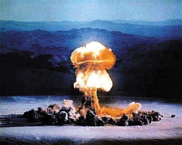 原子弹爆炸后各国反应 t01a673a9c4a28ef85b.jpg?size=600x478