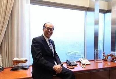 李嘉诚自述儿子被绑架案,看完终于知道他为什