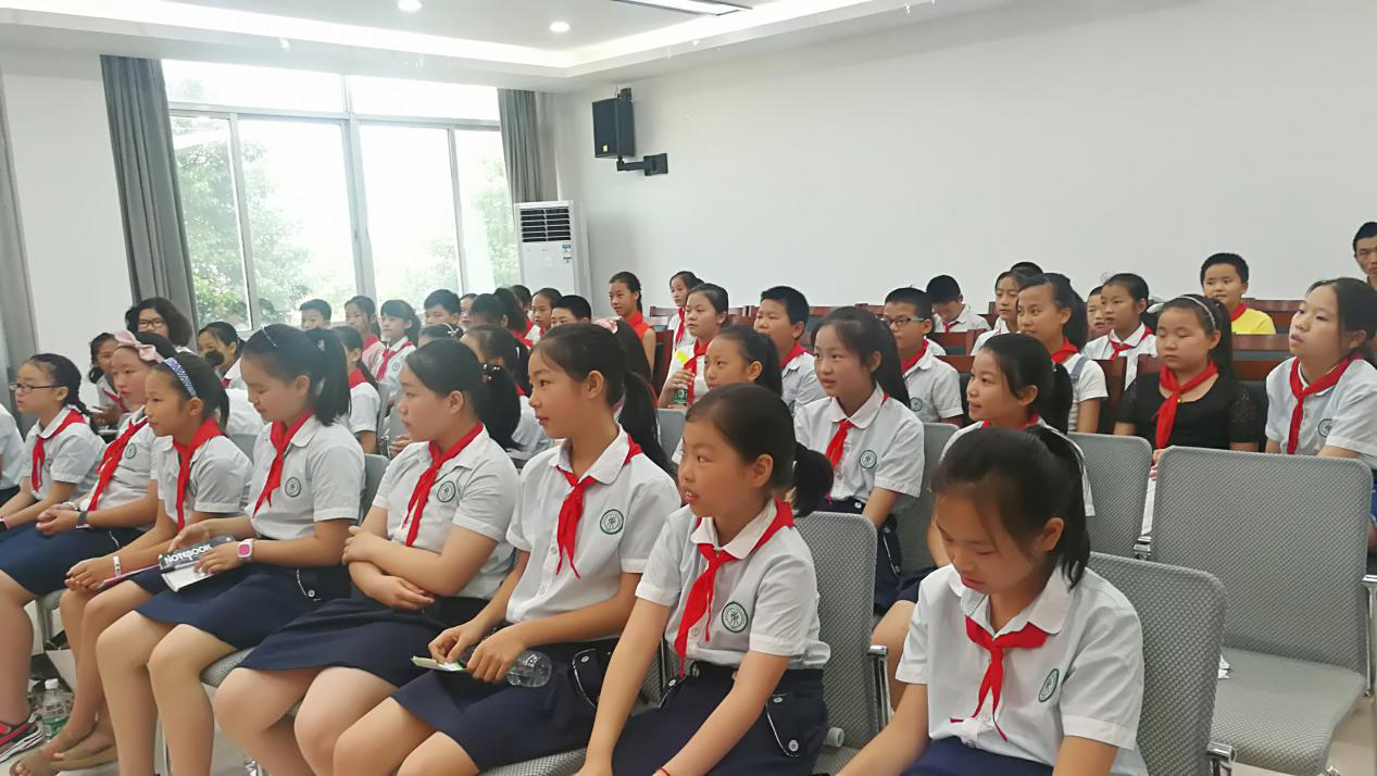 心圆文化交流服务中心成立大会暨小学生英语演