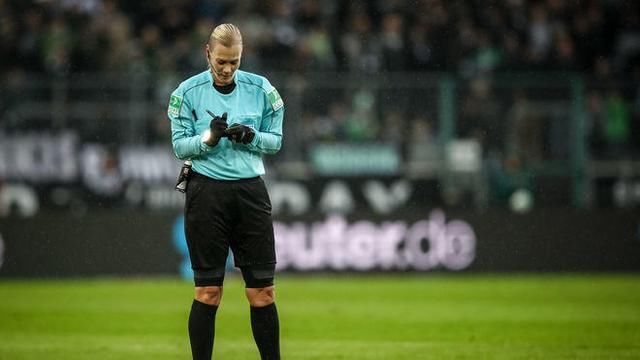 德甲四名主裁改任录像回放助理,比比安娜在列