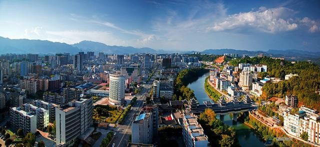 潜江油焖大虾_2017年潜江gdp