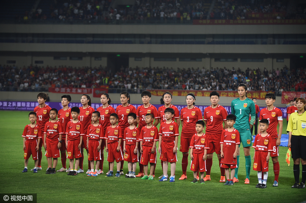 组图-6-0!中国女足大胜泰国 球员庆祝进球 组图-6-0!中国女足大胜泰国 球员庆祝进球