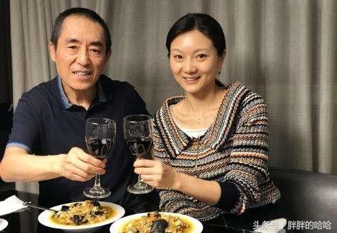 67岁张艺谋的4个孩子近照,妻子陈婷才36岁,丈