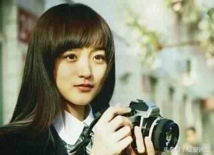 网剧里的初恋脸,谭松韵呆萌,沈月清纯,李兰迪是