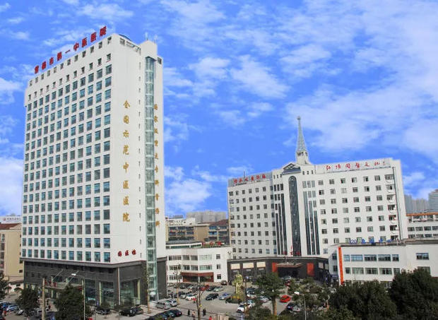 市第一中医医院常务副院长刘志军被评为全国老