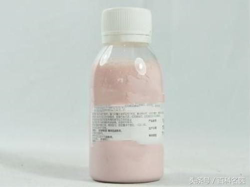 夏天手脚上长了许多小水泡,还痒是怎么了?