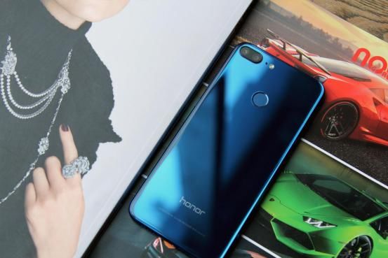 出门游玩你不带荣耀9青春版,女朋友的要求你h