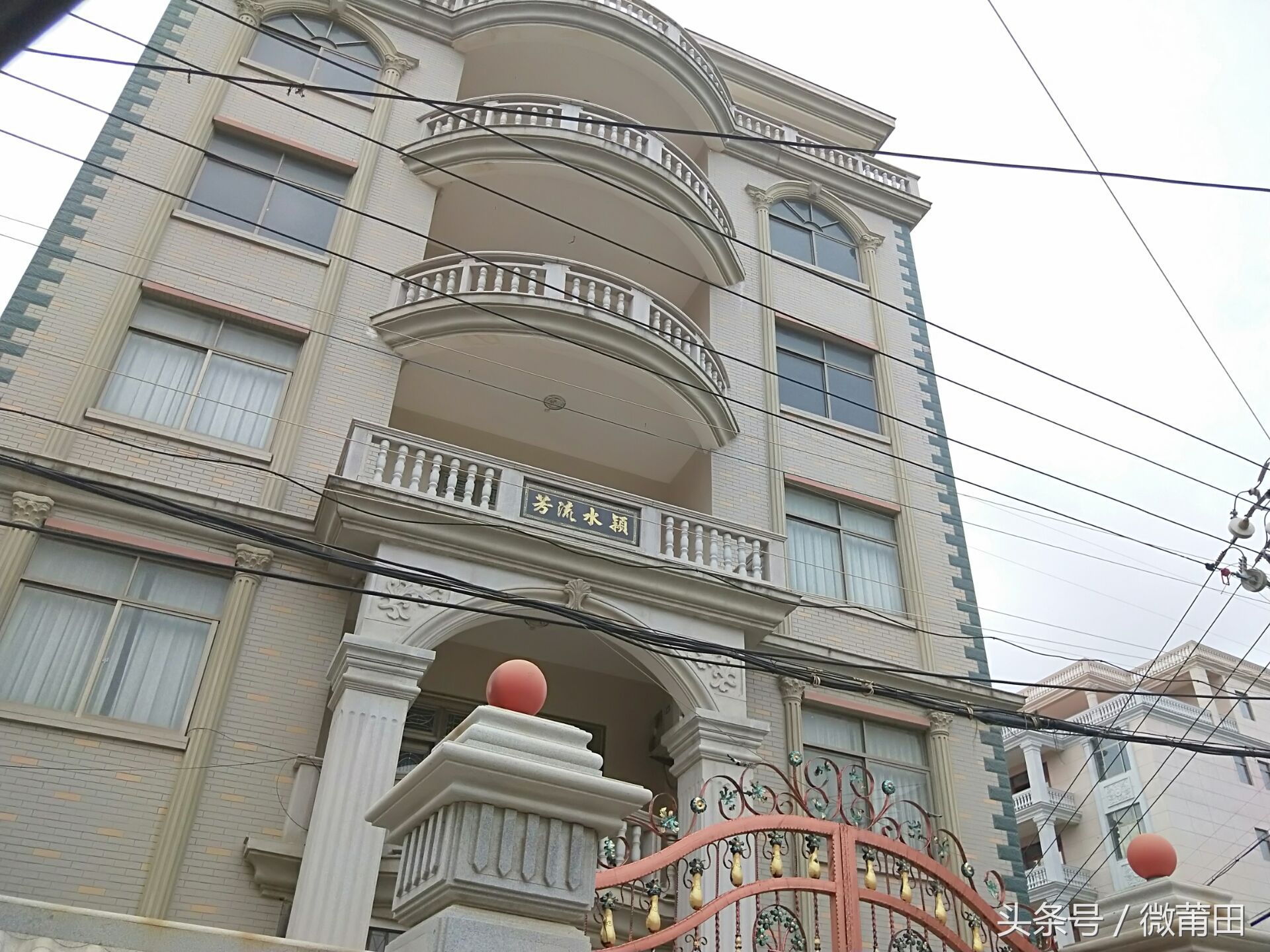 莆田乡村豪宅林立,一家住一栋大房子根本住不