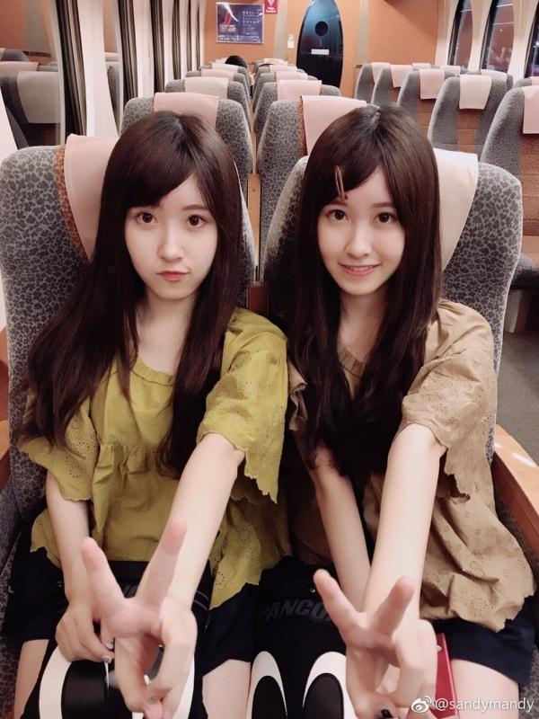 台湾“最美双胞胎” 长大后变更美！
