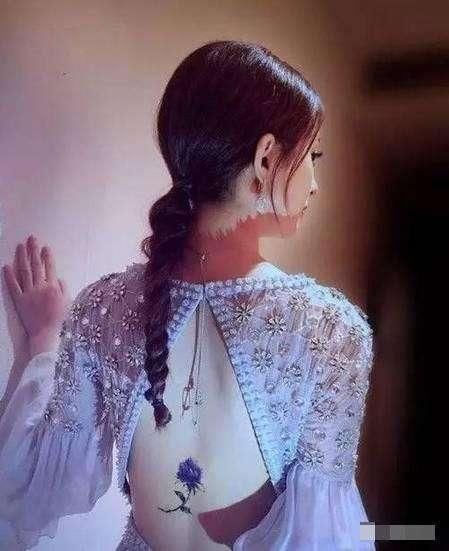 明星身上的隐秘纹身,热巴的在腰上赵丽颖的心