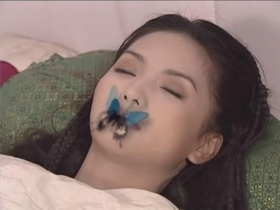 别被还珠格格欺骗了,香妃复原图首曝光,揭秘乾