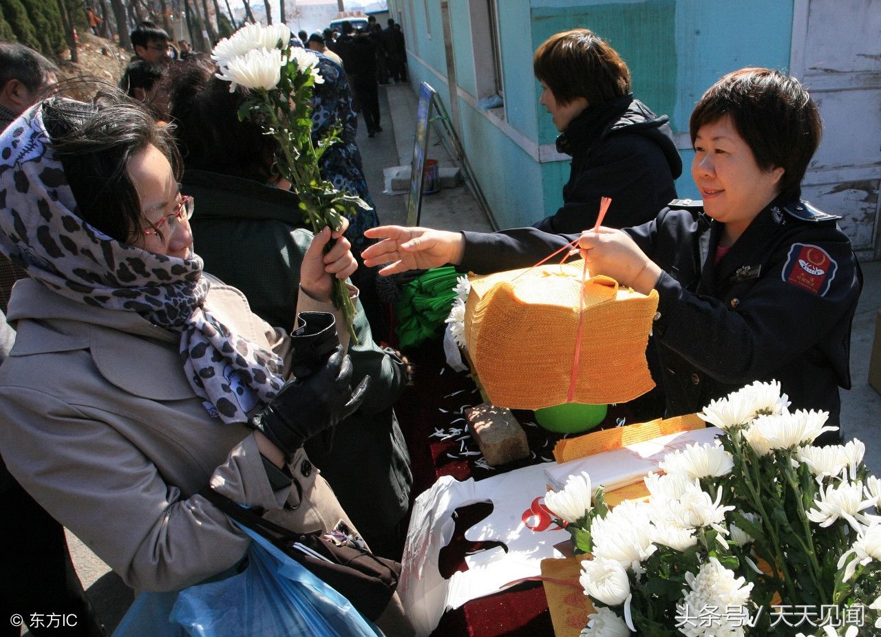 清明节:奇葩祭品既浪费资源又污染环境,文明祭