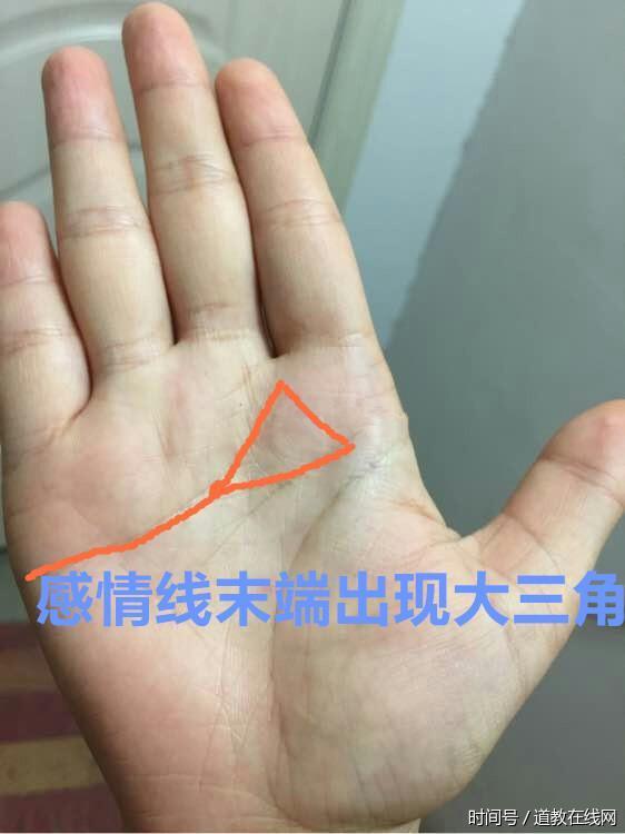 小心，女人“这里”出现了大三角，你老公被人惦记了