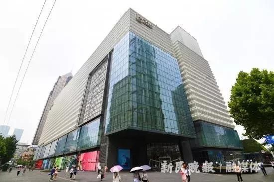 法国老佛爷百货来上海了!新家陆家嘴中心L+