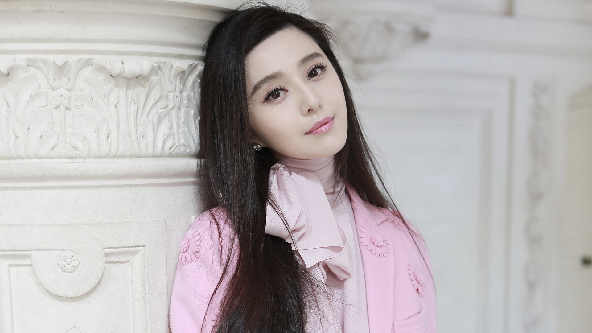 明星片酬排行 倪妮出演一部就近亿狠甩周迅孙俪 网友：洗钱了？