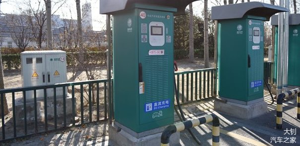 电动汽车的快充与慢充是怎么回事?快充对电池