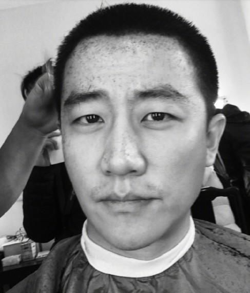 鹿晗、黄轩、杨洋等帅气男星,丑照超乎想象,你