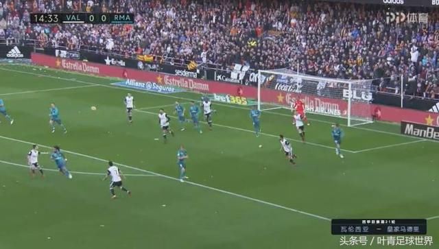 皇马魔鬼反击!5人12秒穿越100米,C罗大鹏展翅