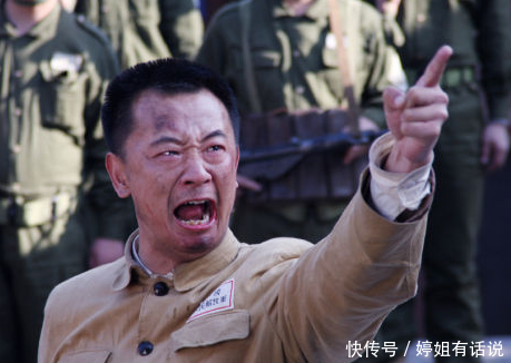 细数娱乐圈皇室后裔的明星,那英皇室全家福曝