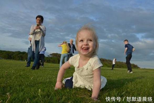 女子生孩子上瘾,已经生了一个足球队,声称还要