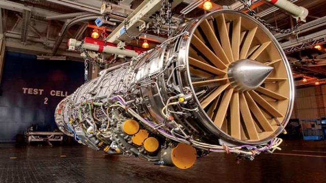 我们刚造出涡扇10B,美再次升级F135,中美发动