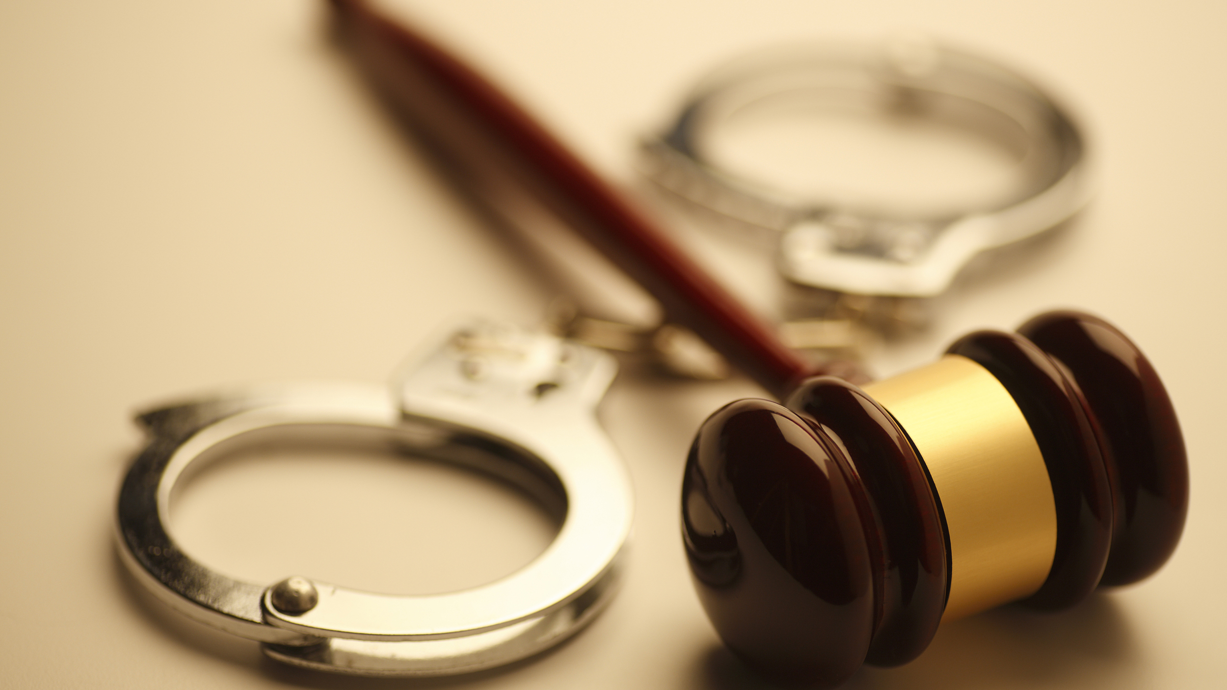 公安部:今年以来全国枪爆犯罪案件同比下降16% 公安部:今年以来全国枪爆犯罪案件同比下降16%